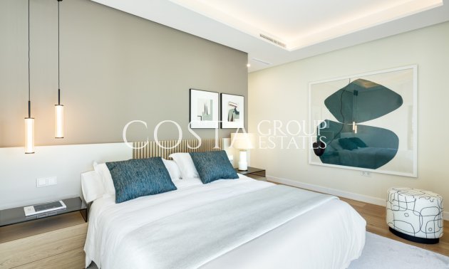 Nowy budynek - Willa -
Marbella