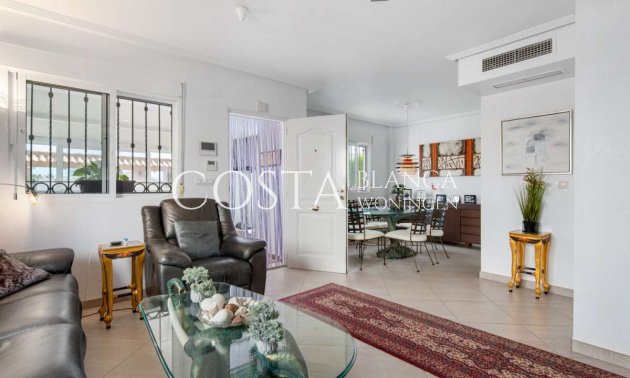 Resale - Villa -
Punta Prima