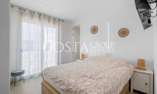 Wiederverkauf - Villa -
Orihuela Costa - Villamartín