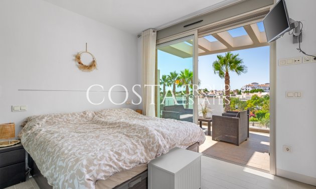 Wiederverkauf - Villa -
Orihuela Costa - Villamartín