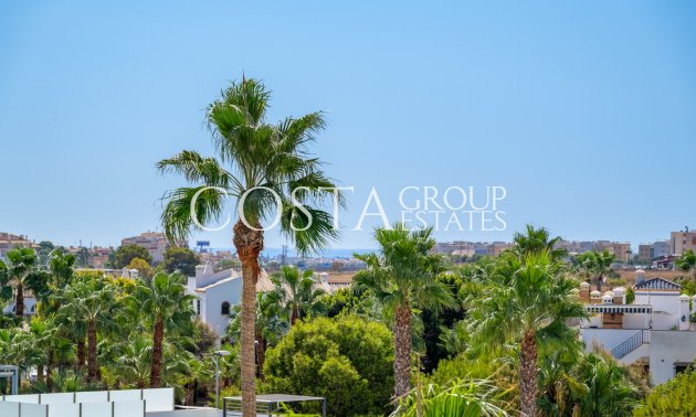 Wiederverkauf - Villa -
Orihuela Costa - Villamartín