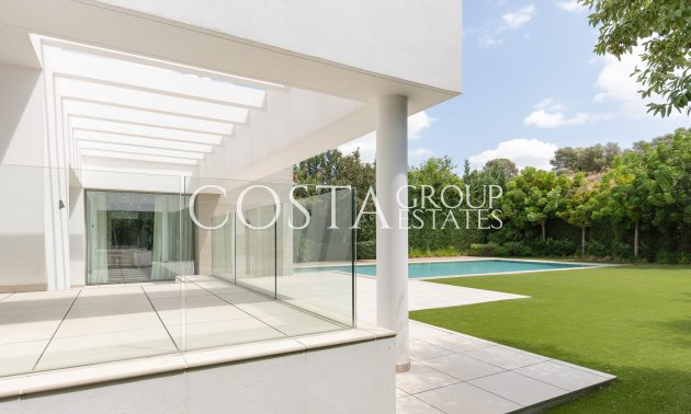 Nieuwbouw Woningen - Villa -
Estepona