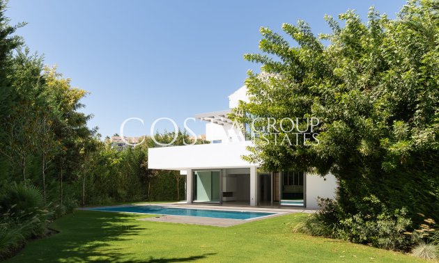 Nieuwbouw Woningen - Villa -
Estepona