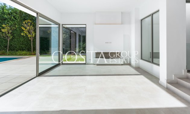 Nieuwbouw Woningen - Villa -
Estepona