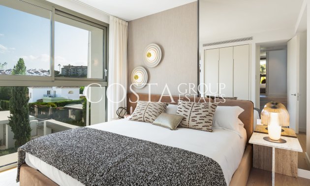 Nieuwbouw Woningen - Villa -
Estepona