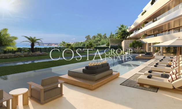 Neue Gebäude - Apartments -
Estepona