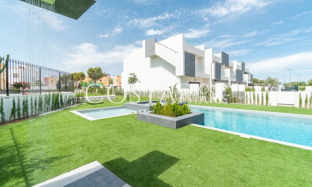 Nouvelle construction - Apartments -
Torrevieja