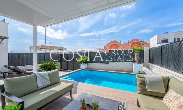 Resale - Villa -
Orihuela Costa - Orihuela
