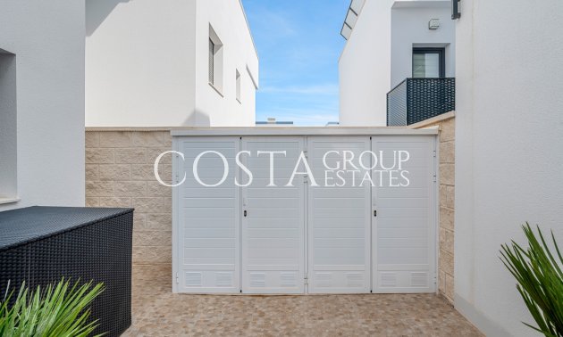Resale - Villa -
Orihuela Costa - Orihuela