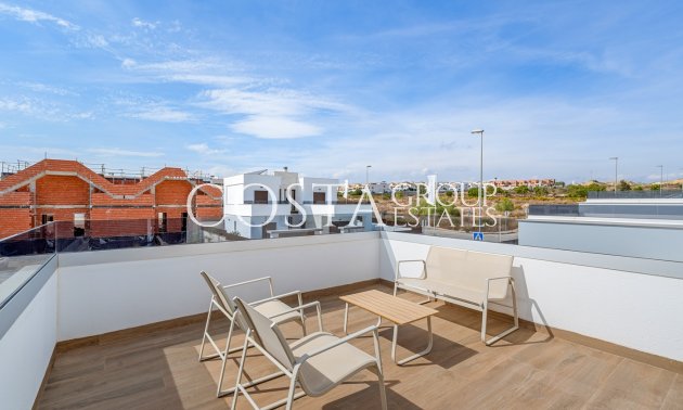 Resale - Villa -
Orihuela Costa - Orihuela