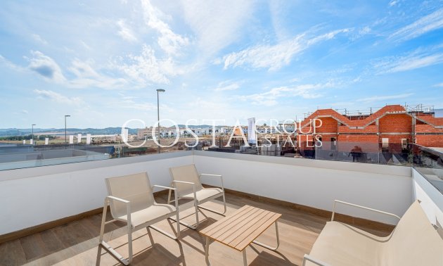 Resale - Villa -
Orihuela Costa - Orihuela