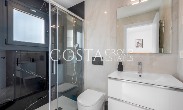 Resale - Villa -
Orihuela Costa - Orihuela