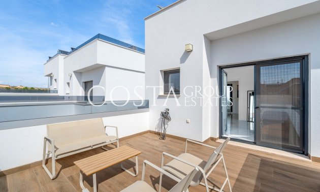 Resale - Villa -
Orihuela Costa - Orihuela