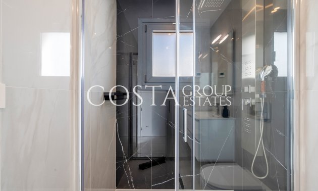 Resale - Villa -
Orihuela Costa - Orihuela