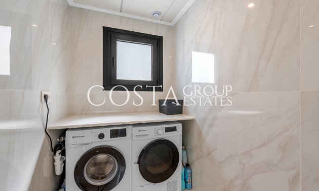 Resale - Villa -
Orihuela Costa - Orihuela