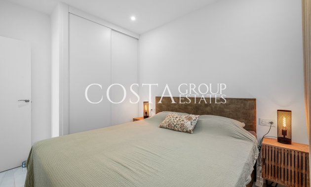 Resale - Villa -
Orihuela Costa - Orihuela