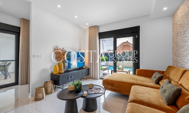 Resale - Villa -
Orihuela Costa - Orihuela