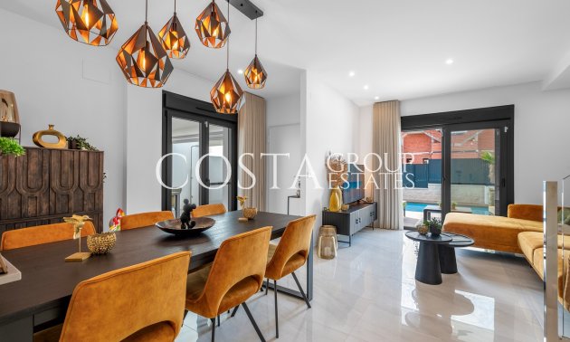 Resale - Villa -
Orihuela Costa - Orihuela