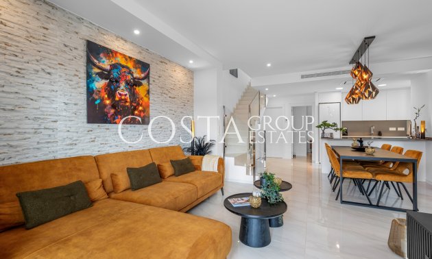 Resale - Villa -
Orihuela Costa - Orihuela