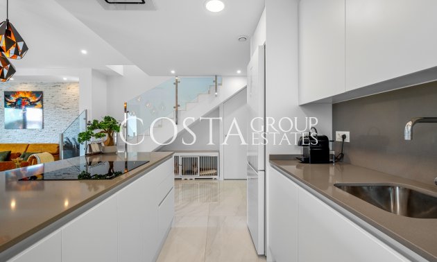 Resale - Villa -
Orihuela Costa - Orihuela