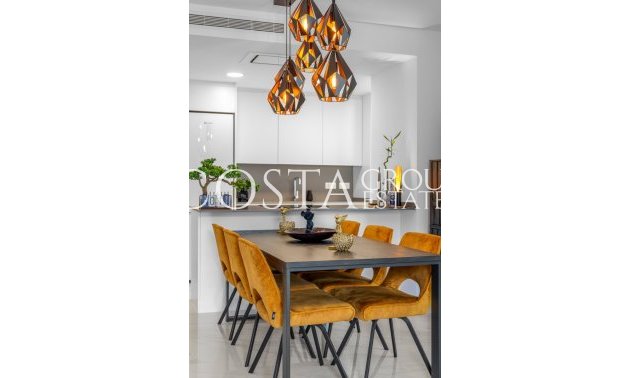 Resale - Villa -
Orihuela Costa - Orihuela