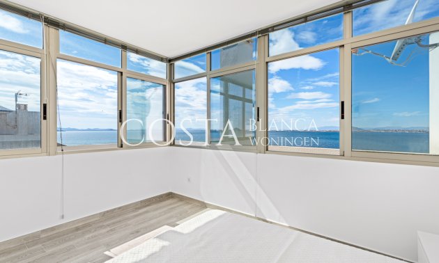 Revente - Appartement -
La Manga del Mar Menor