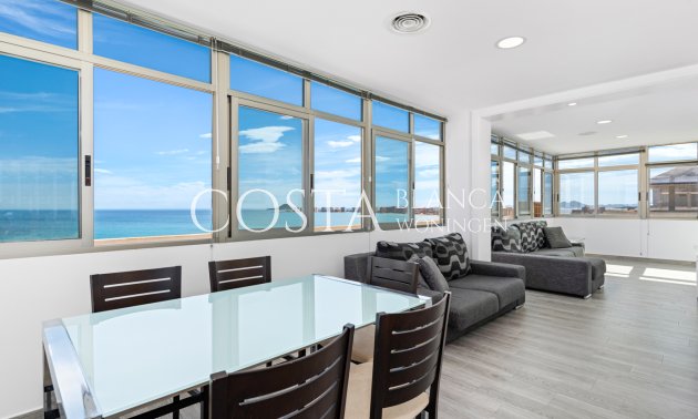 Revente - Appartement -
La Manga del Mar Menor