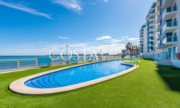Revente - Appartement -
La Manga del Mar Menor