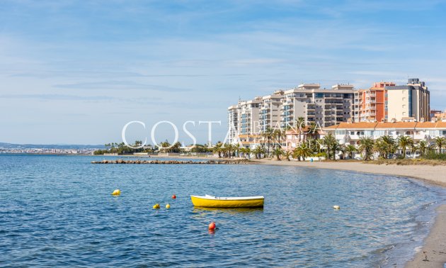 Revente - Appartement -
La Manga del Mar Menor