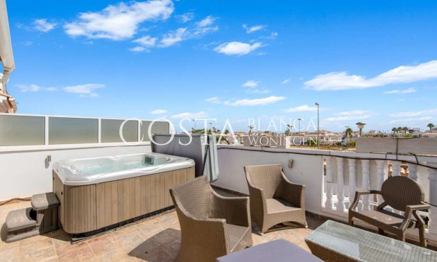 Resale - Villa -
Punta Prima