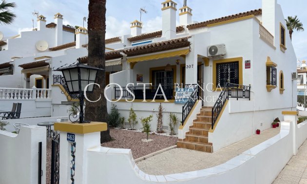 Odsprzedaż - Dom -
Orihuela Costa - Villamartín