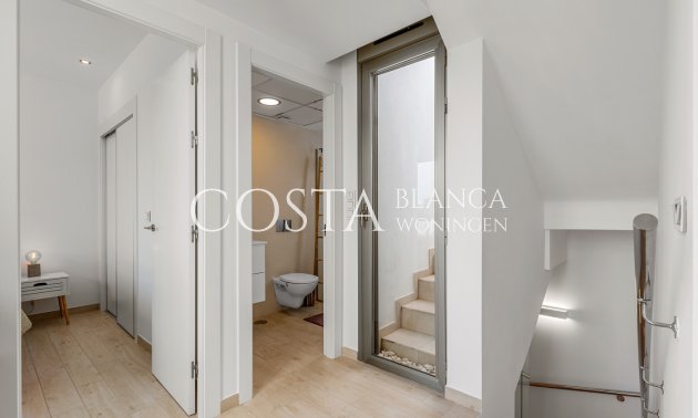 Odsprzedaż - Willa -
Orihuela Costa - Villamartín